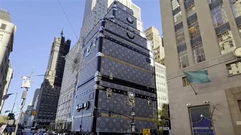 Louis Vuitton flagship building transforms into massive 'luggage 